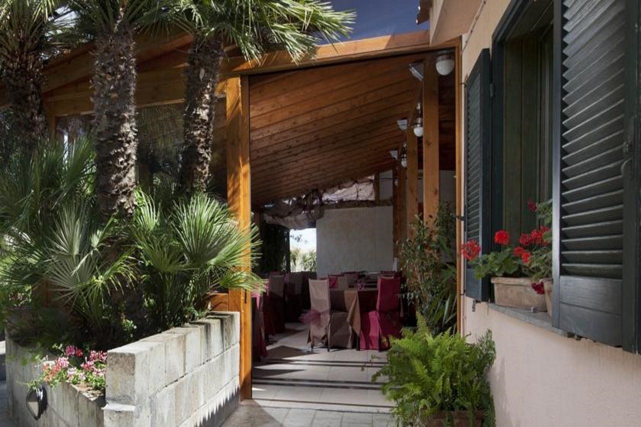 Albaruja Hotel Costa Rei Kültér fotó